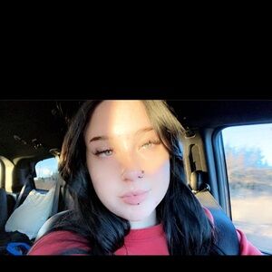 Meet your Posher, Madelyn